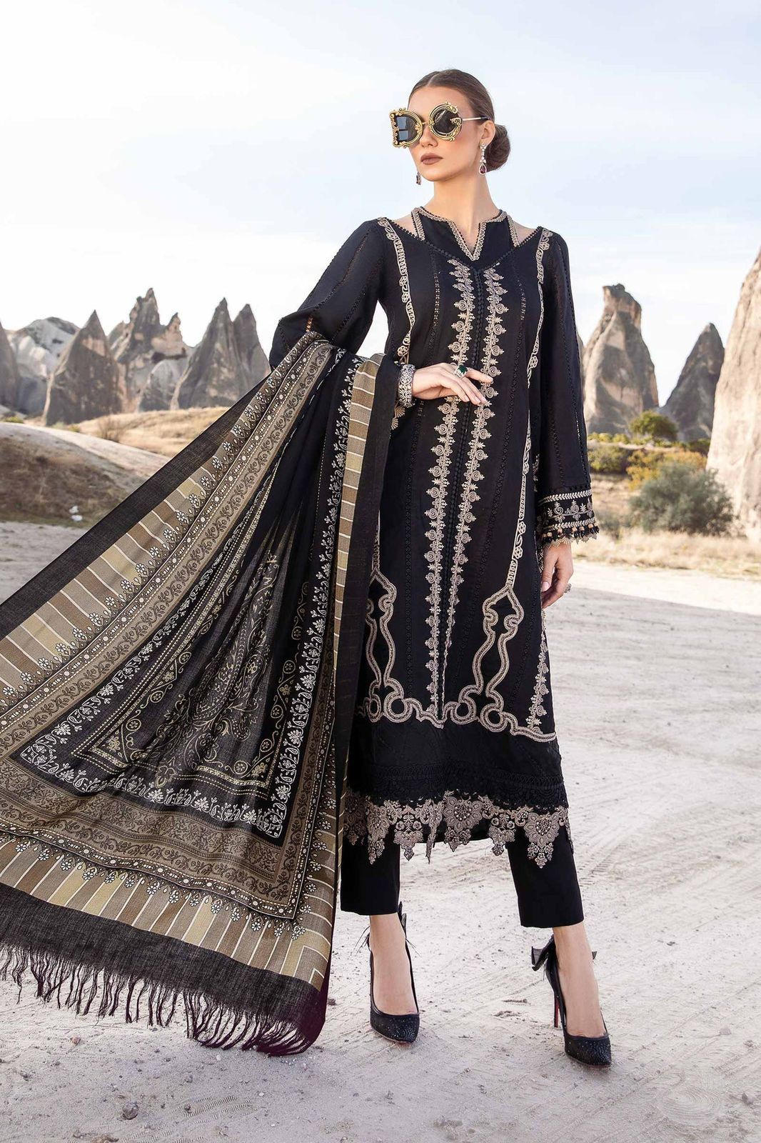 03 Piece - Unstitch Embroidered Lawn Suit - Black KISWAH RETAILS